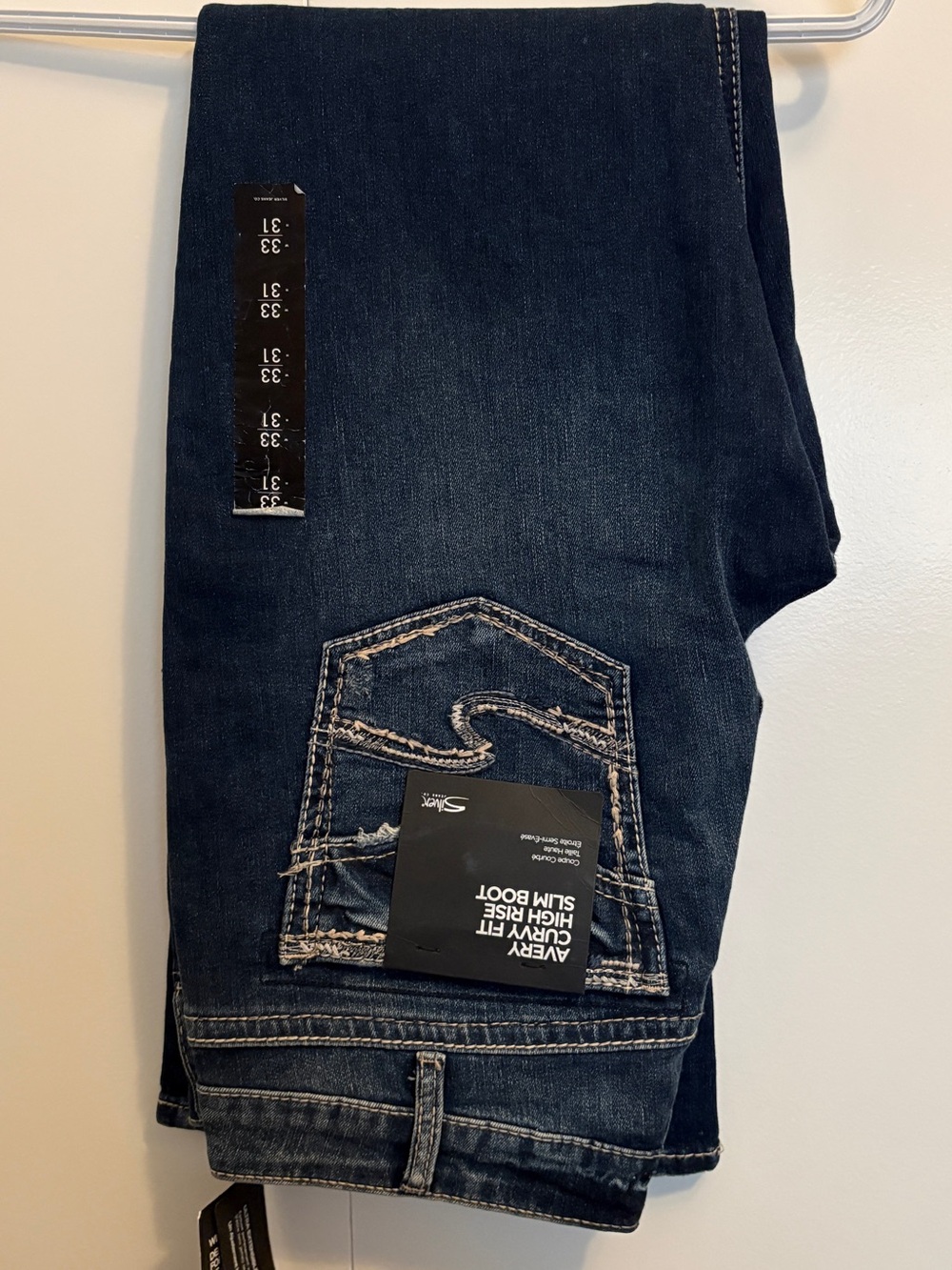 Silver Jeans Dark Blue Slim Boot Jeans size 33x31 approx 18